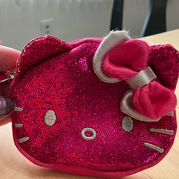 Hello Kitty Pink Sequined Wristlet/Coin Purse - Picture 4 of 7